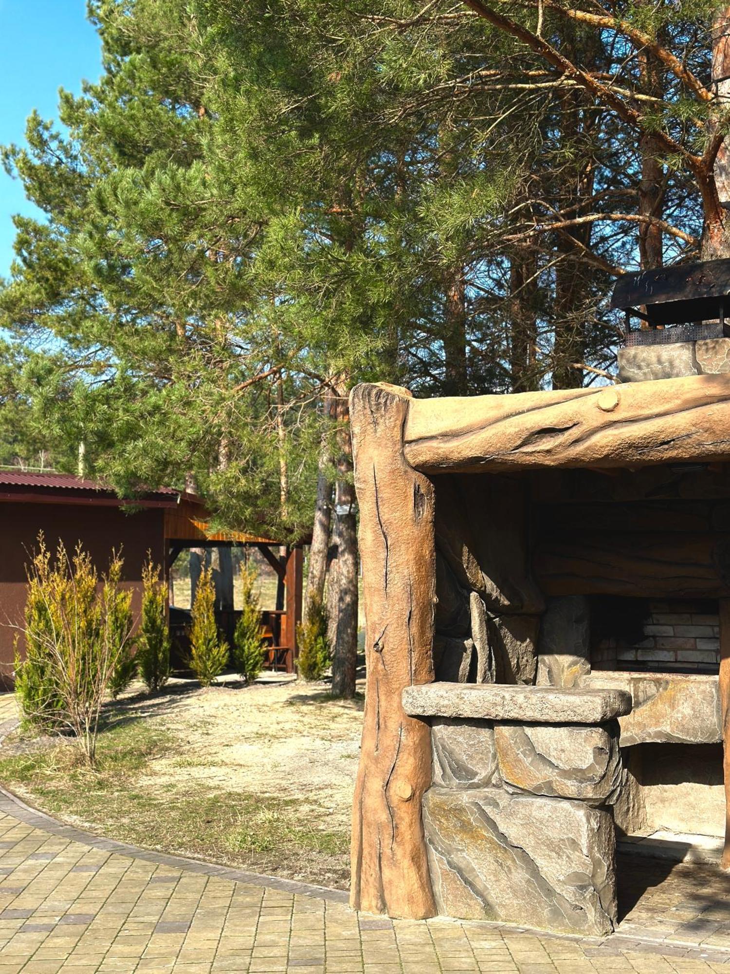 Готель-Ресторан "Колиба" Brody Exteriör bild